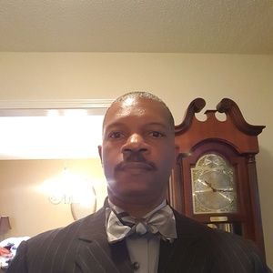 Meet your Posher, Ronald